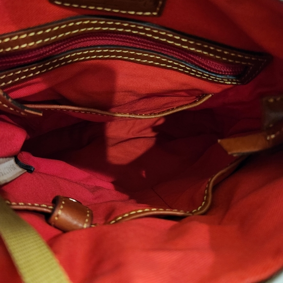 Dooney & Bourke Orange Lightweight Nylon Crossbody Bag/Purse - Picture 4 of 12